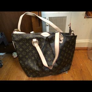 Louis Vuitton Purse